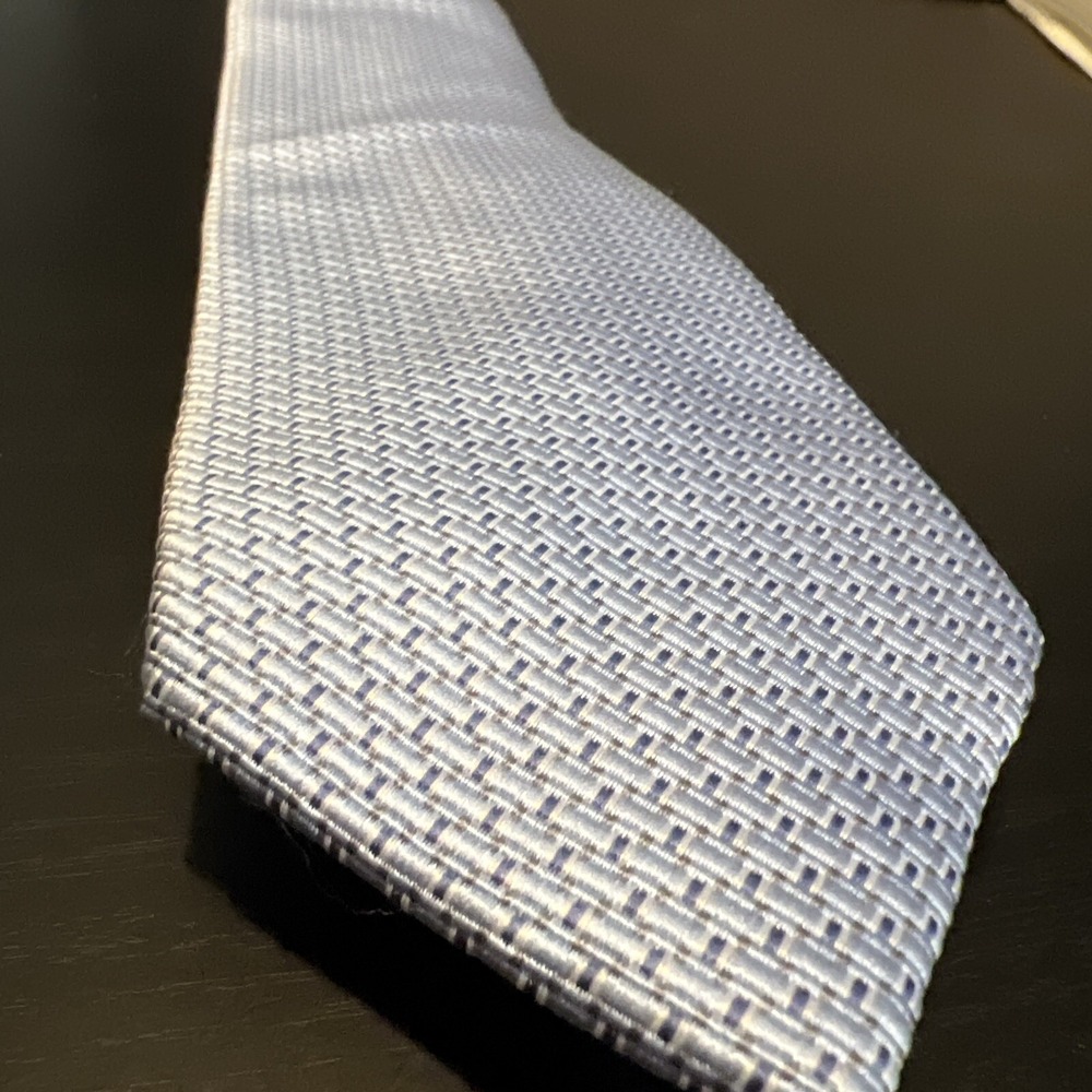 BERGAMO NEW YORK Mens Tie BLUE PATTERNED 3" X 59" Machine Washable